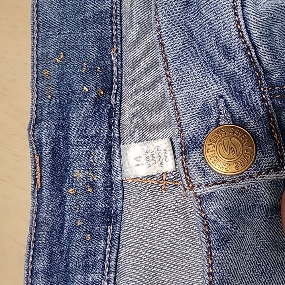 Seven7 Weekend Short Distressed - Picture 3 of 4